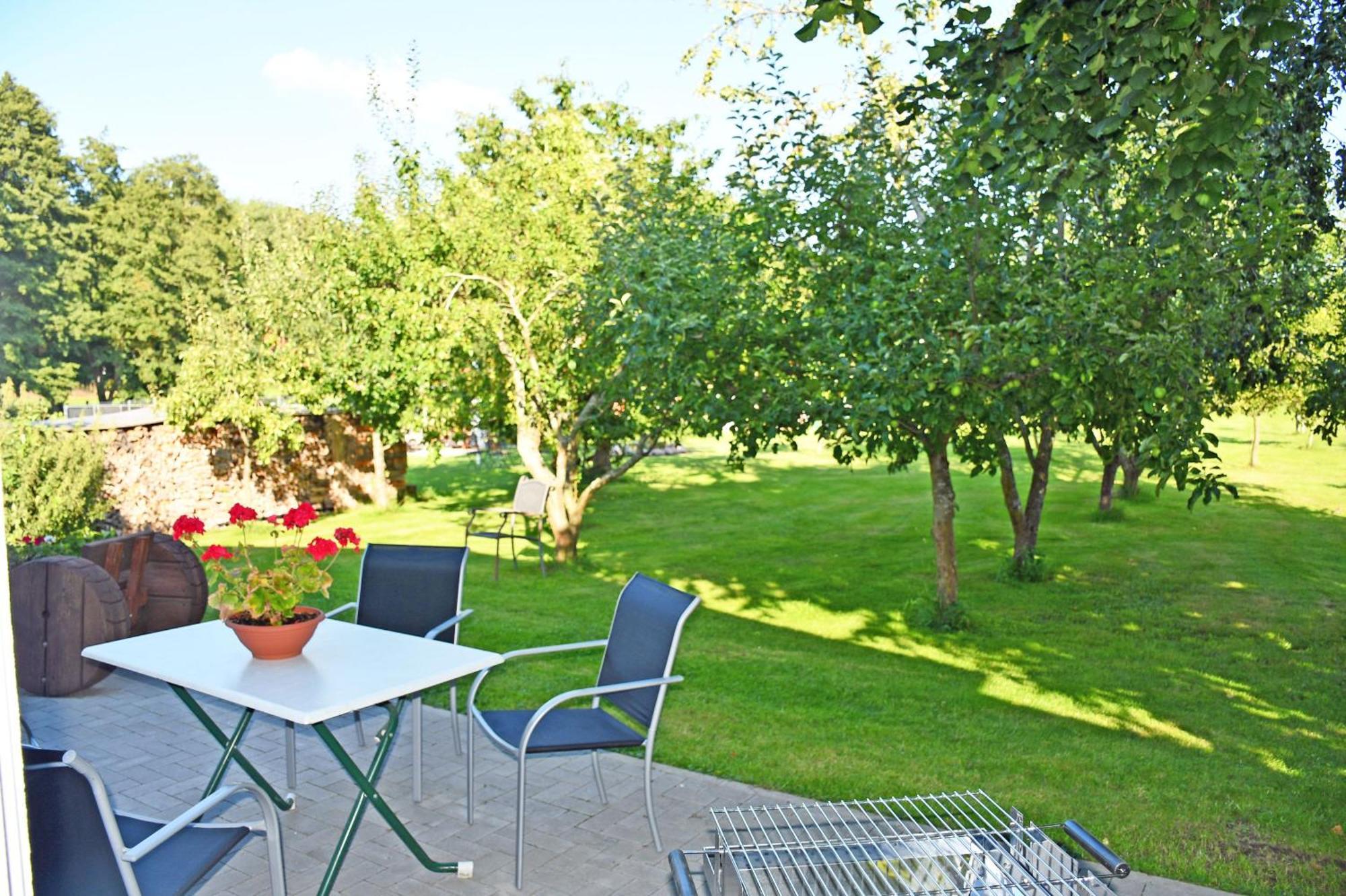 Ferienwohnungen Auf Dem Pommernhof Samtens Luaran gambar